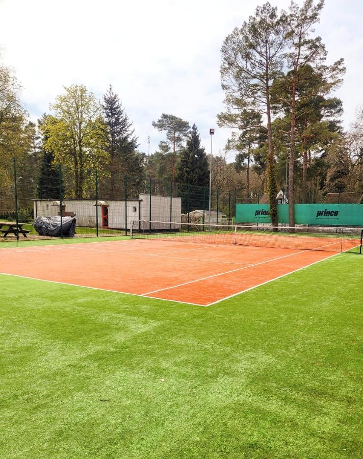 Pine Point Apartament With Terrace, Shared Pool, Tennis Court Pobierowo Exteriör bild