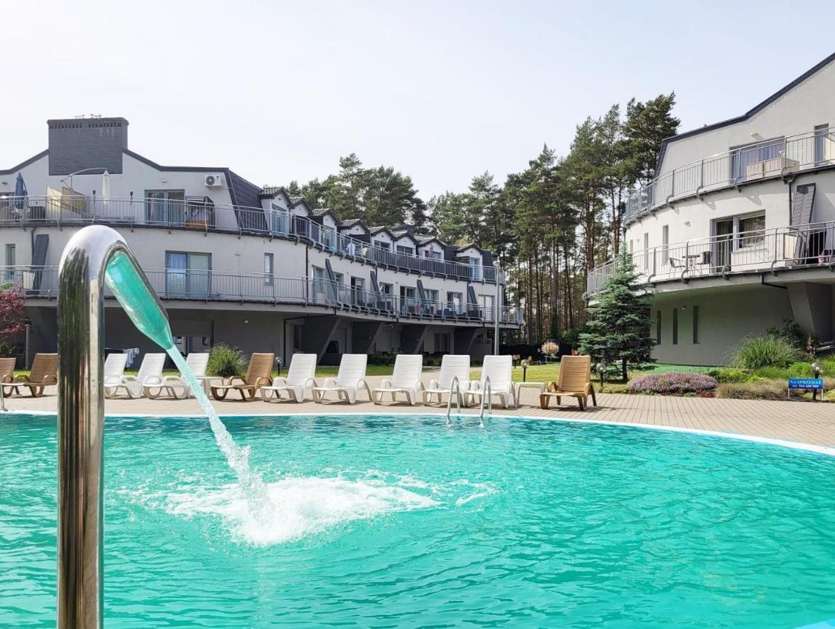 Pine Point Apartament With Terrace, Shared Pool, Tennis Court Pobierowo Exteriör bild